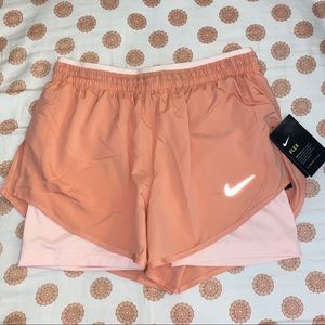 Nike Tempo Luxe Women’s Shorts